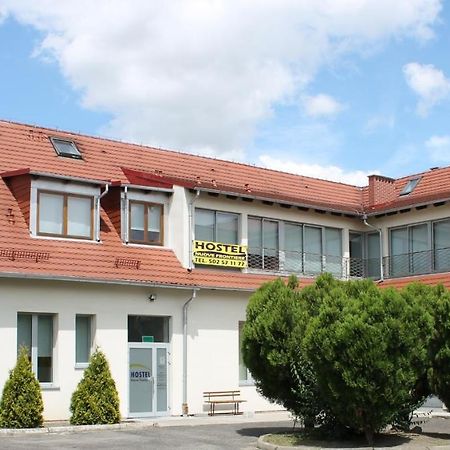 Hostel Nuove Frontiere Ниса Екстер'єр фото
