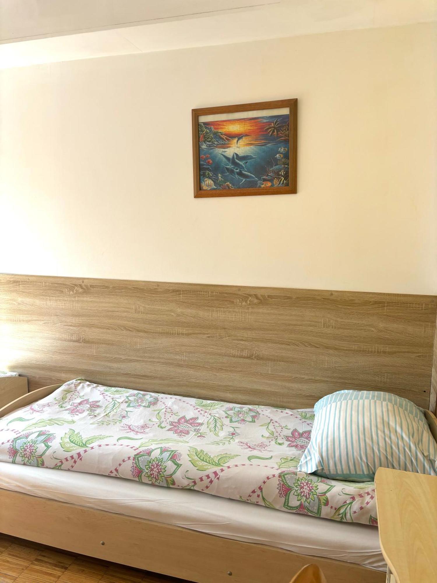 Hostel Nuove Frontiere Ниса Екстер'єр фото