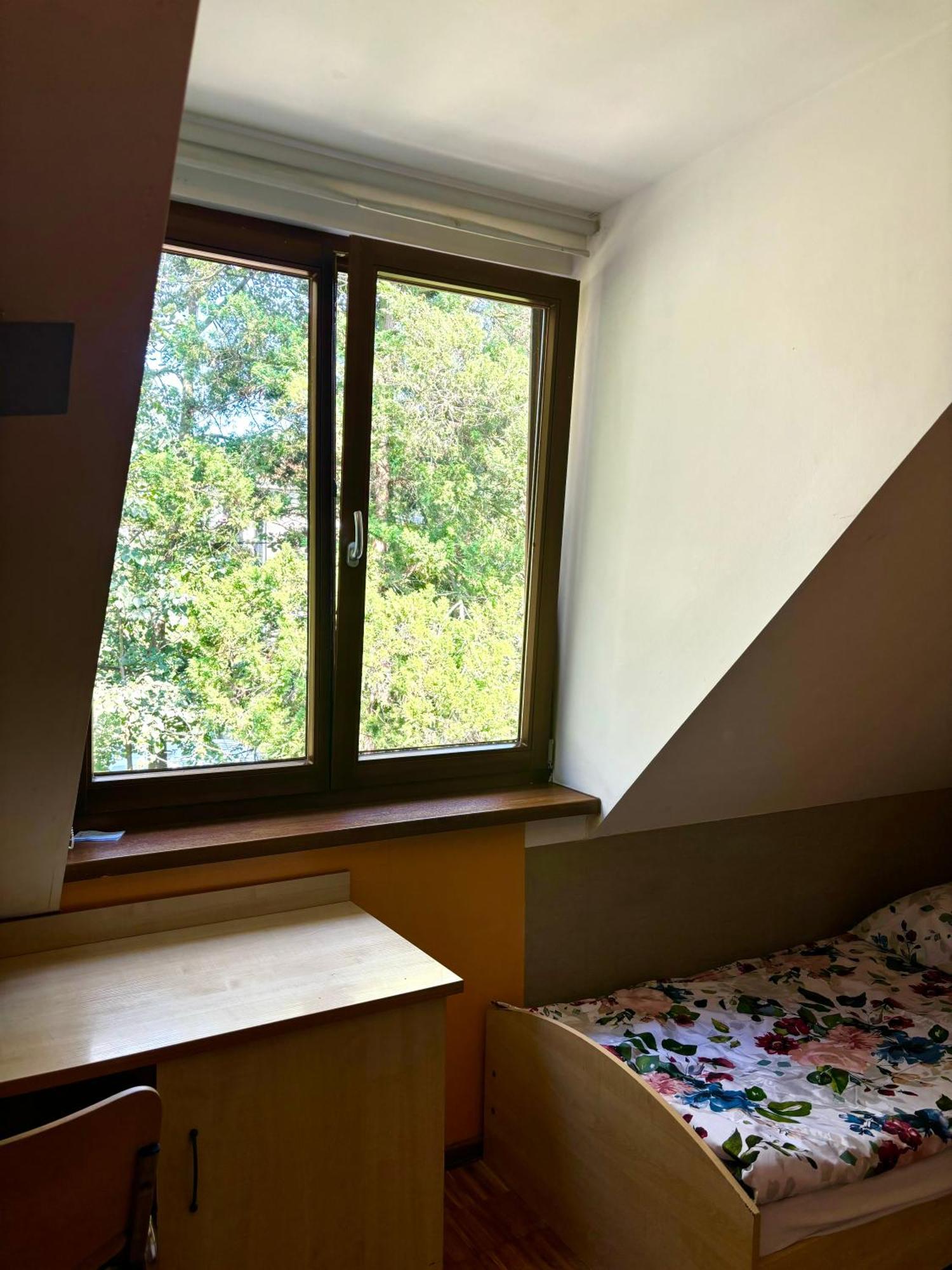 Hostel Nuove Frontiere Ниса Екстер'єр фото